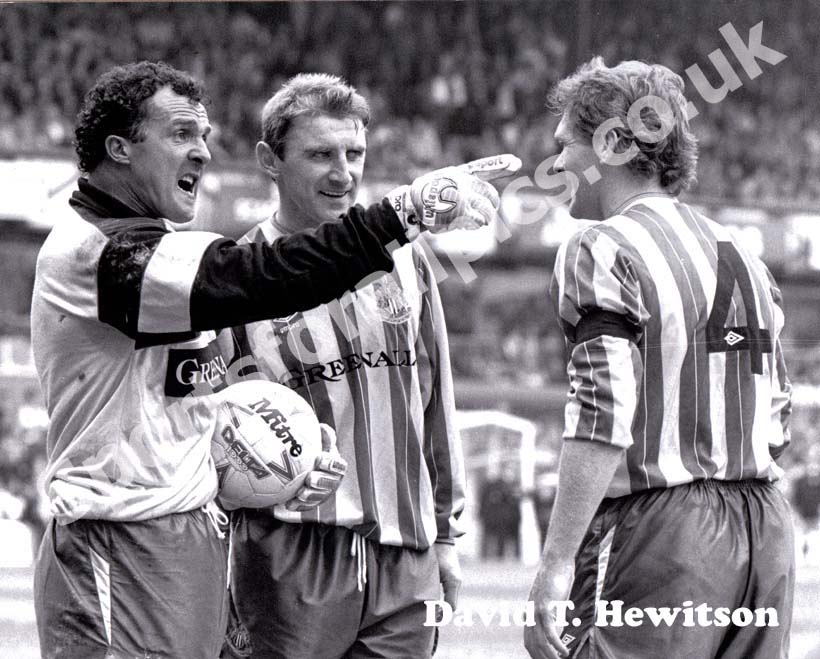 Newcastle v Sunderland, Roker Park, 1990 play-offs. Photo: David T. Hewitson/Sports for All Pics